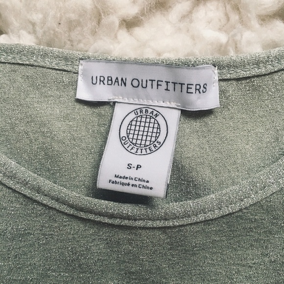 UO top - Picture 2 of 3